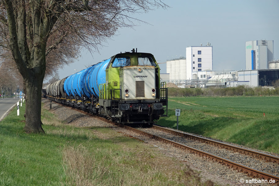 Am 10.04.2023 hat V133 die neuen Zans-Kesselwagen im Verbio Anschlussgleis gezogen. Am Schluss hängen leere Getreidewagen.
