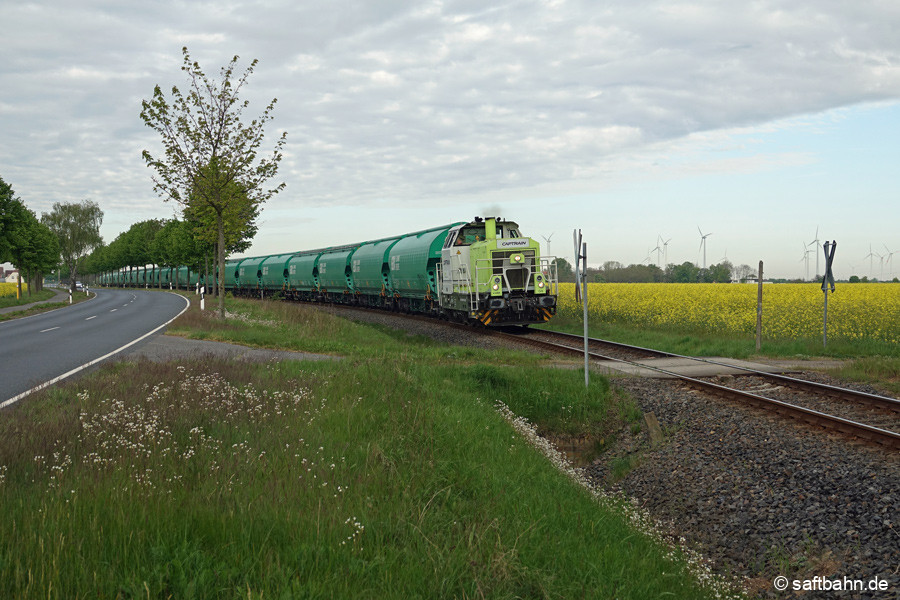 Am frühen Morgen des 27.04.2024 zieht 650 093 den Leergetreide aus Zörbig nach Bitterfeld. Im Bahnhof Bitterfeld wurde dieser mit weitere Wagen komplettiert.