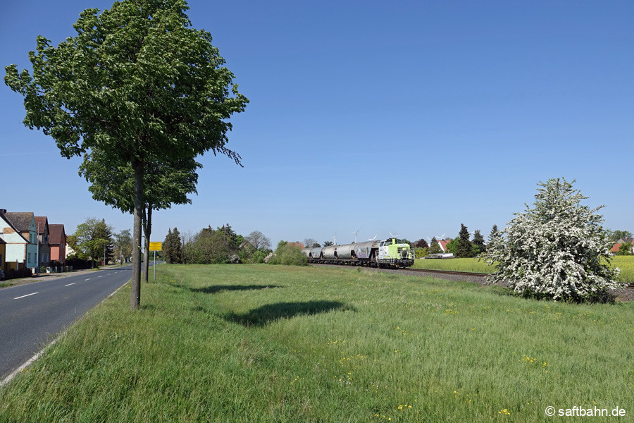 Durchfahrt in Heideloh: 650 093 führt den Zug an.